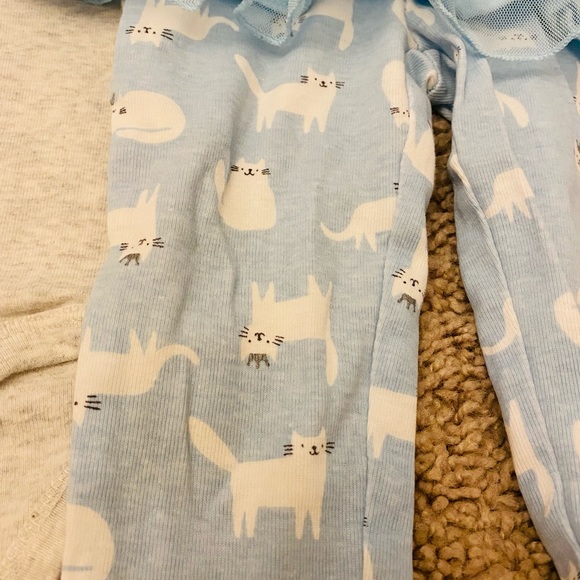 Kitty cat outfit - Picture 3 of 4